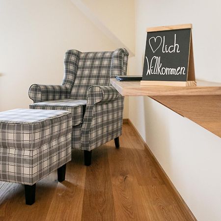 Weinhof Reichmann Bed and Breakfast Sankt Peter am Ottersbach Exteriör bild
